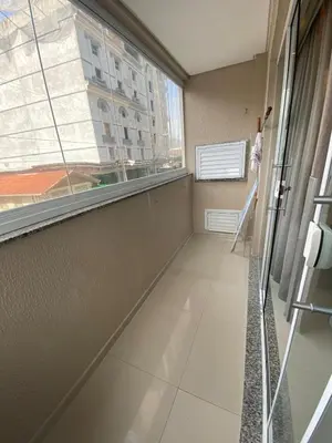 A planta de Apartamento aconchegante a 100 metros da praia!