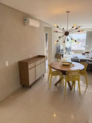 Uma área de estar em Temporada 2026 - 310 - Meia Praia