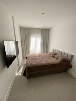 Uma cama ou camas num quarto em Garden duplex - 130m da praia