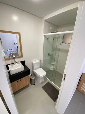 Uma casa de banho em Garden duplex - 130m da praia