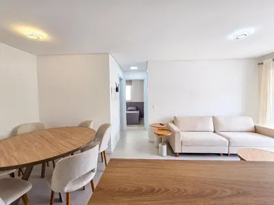 A cozinha ou kitchenette de 110 - Apto com 02 quartos, próximo à praia!