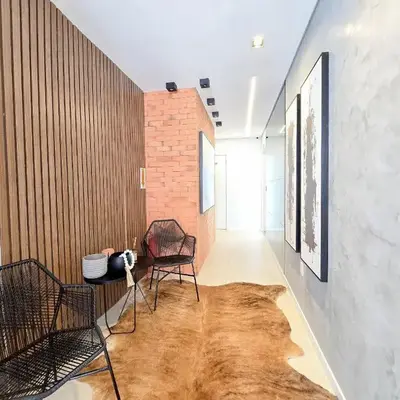 110 - Apto com 02 quartos