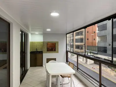 A cozinha ou kitchenette de Apartamento Meia Praia