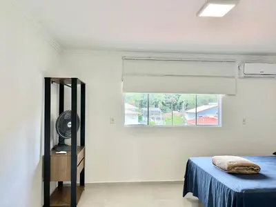 Uma cama ou camas num quarto em Lindo! Apto na vila de Palmas - ZI04I
