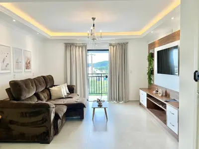 Uma televisão e/ou sistema de entretenimento em Lindo! Apto na vila de Palmas - ZI04I