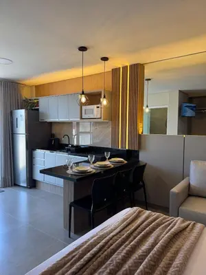 A cozinha ou kitchenette de Novíssimo e charmoso studio em Palmas