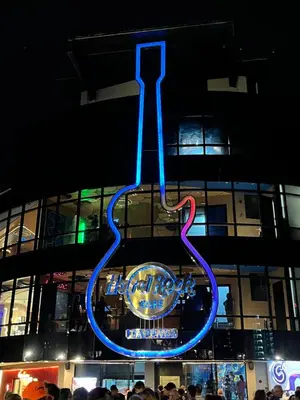 A planta de Apartamento próximo à praia e ao Hard Rock Café
