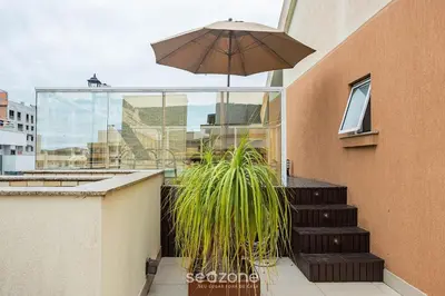 O edifício onde o apartamento está situado