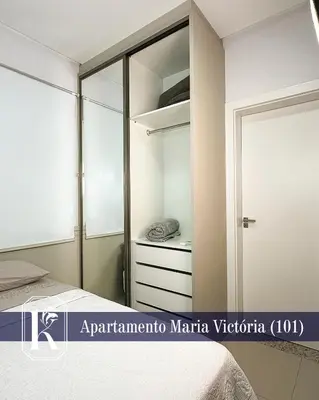 Uma cama ou camas num quarto em Apartamento Maria Victoria até 4 pessoas