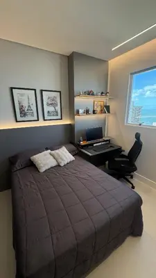 Uma cama ou camas num quarto em Apt luxo vista mar 160m com jacuzzi e 2 garagens