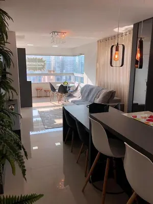 Uma área de estar em Novo Lar Sensação Quadra Mar