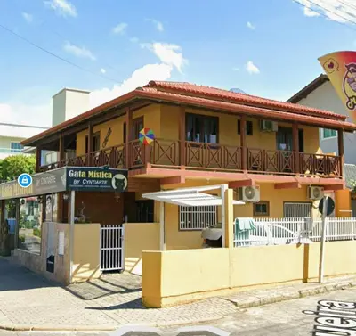 O edifício onde a casa de férias está situado