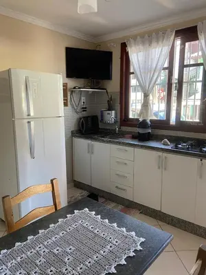 A cozinha ou kitchenette de Casa térrea, 2 quartos 30m da Praia para 3 pessoas