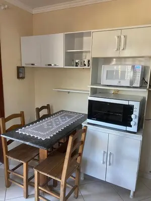 A cozinha ou kitchenette de Casa térrea, 2 quartos 30m da Praia para 3 pessoas