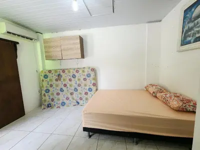A planta de Casa Bombas para até 12 pessoas, 3 dormitórios com Ar Condicionado