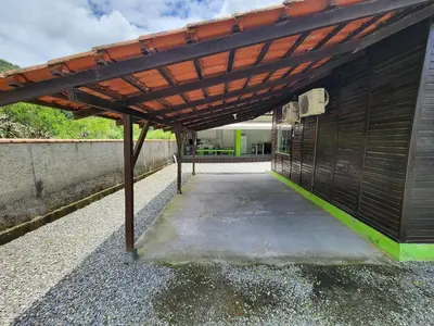 A planta de Casa Bombas para até 12 pessoas, 3 dormitórios com Ar Condicionado