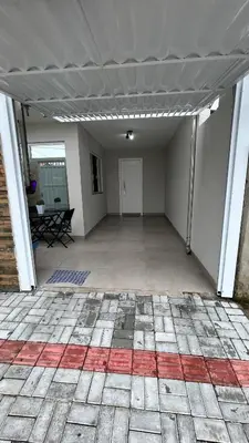 A planta de Casa Duplex Completa a Poucos Minutos da Praia