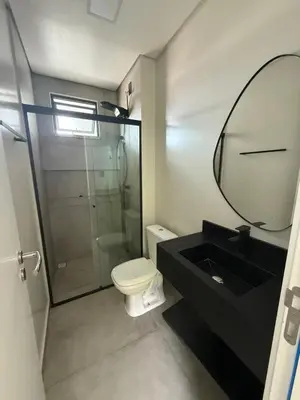 Uma casa de banho em Villa Parati Bombinhas