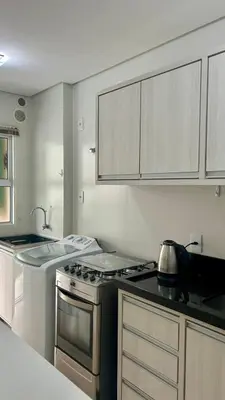 A cozinha ou kitchenette de Apartamento 3 quartos praia de Bombas