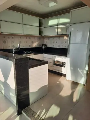 A cozinha ou kitchenette de 3 quartos Meia Praia - Itapema - family with baby
