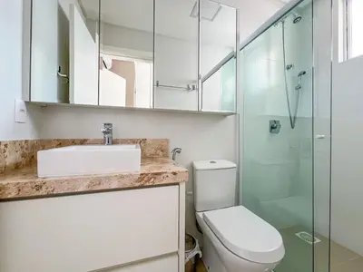 Uma casa de banho em 4 suítes com vista e churrasqueira na quadra mar