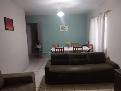 Uma área de estar em residencial ana paula