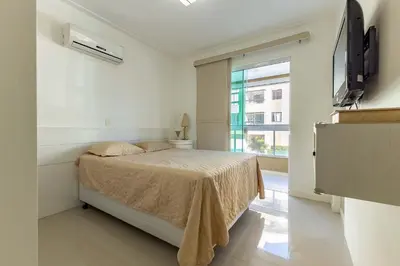 A planta de Amplo Apto Bem Localizado a 200 metros da Praia