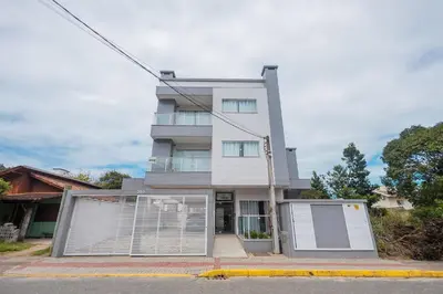 O edifício onde o apartamento está situado