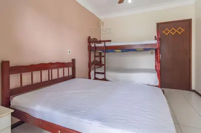 A planta de Excelente Sobrado a 350 Metros da Praia de Bombas