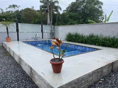A planta de Casa com Piscina Privativa 4 Quartos, Em Bombinhas,SC