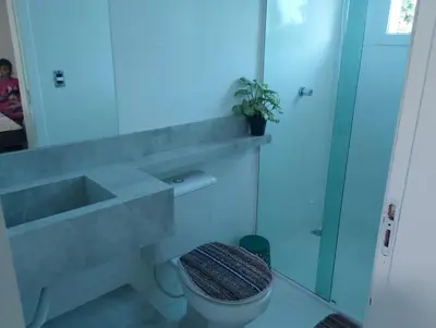 A planta de Casa com Piscina Privativa 4 Quartos, Em Bombinhas,SC