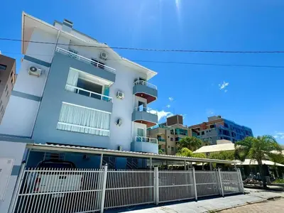 O edifício onde o apartamento está situado