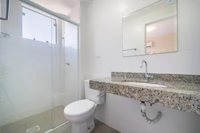 Uma casa de banho em 1015 - Excelente apartamento em Bombinhas