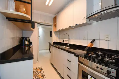 A cozinha ou kitchenette de Aconchego em Itapema a 30 metros do Mar - ITA002