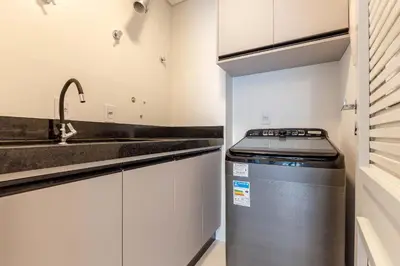 A cozinha ou kitchenette de Apartamento Lindíssimo na Praia de Bombas