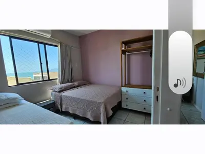 A planta de Apartmento a 30 metros do mar de Meia Praia - ITAPEMA 2 Quartos