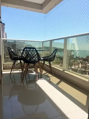 Uma varanda ou terraço em Apartamento Itapema alto padrão 5 pessoas