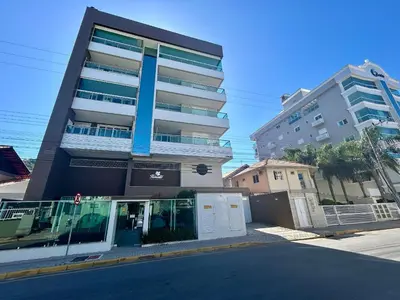 O edifício onde o apartamento está situado