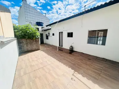 O edifício onde a casa de férias está situado