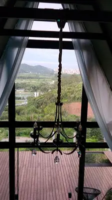 Uma vista geral da montanha ou uma vista da montanha a partir do chalé