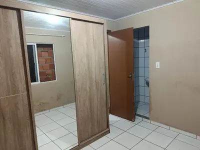 Uma casa de banho em Meia agua