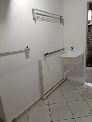 Uma casa de banho em Meia agua
