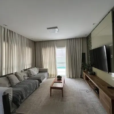 Apartamento quadra mar em Itapema