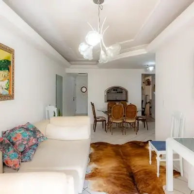 Apartamento com Varanda