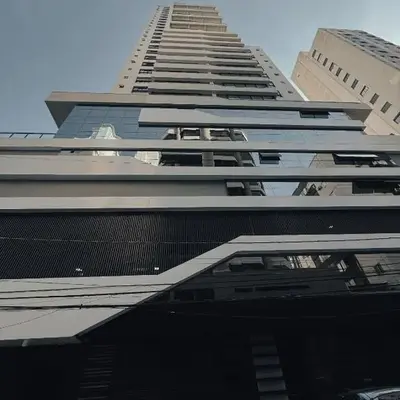 Apartamento 3 dormitórios quadra da praia