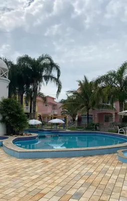 A piscina em ou perto de Casa mediterrânea de dois andares, no condomínio Villa dos Açores