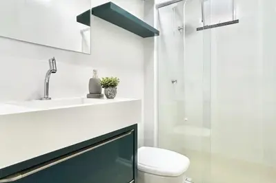 Uma casa de banho em Apartamento 104 B com Piscina em Bombinhas