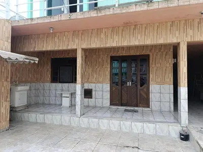 O edifício onde o apartamento está situado
