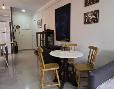 Uma área de estar em Aconchego em Bombinhas com Piscina