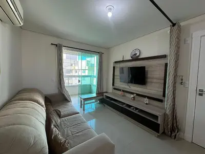 A planta de Apto moderno com vista para o mar e churrasqueira